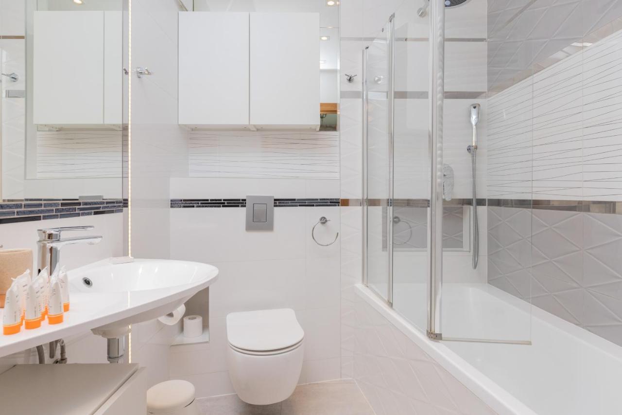Batorego 7 Gdynia Apartments By Noclegi Renters ภายนอก รูปภาพ